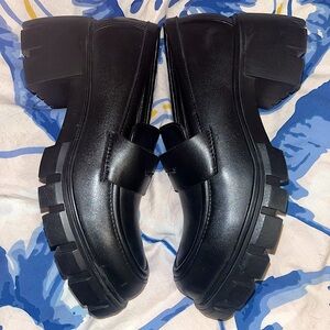 Steve Madden loafers size 6